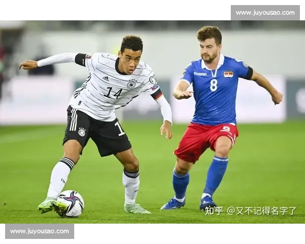 女接待员怒闯德国 U21 大巴!15 个啤酒杯引发跨国风波 女接待员怒闯德国 U21 大巴!15 个啤酒杯引发跨国风波