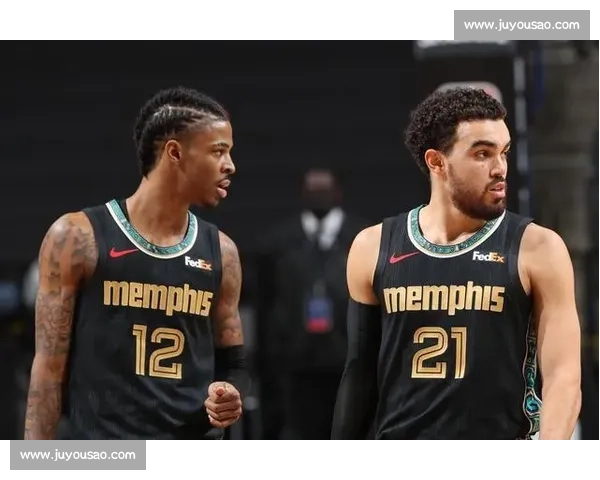 拒训威胁全落空!爵士 5 号秀光速蜕变,官推三连晒暗藏重建野心 拒训威胁全落空!爵士 5 号秀光速蜕变,官推三连晒暗藏重建野心